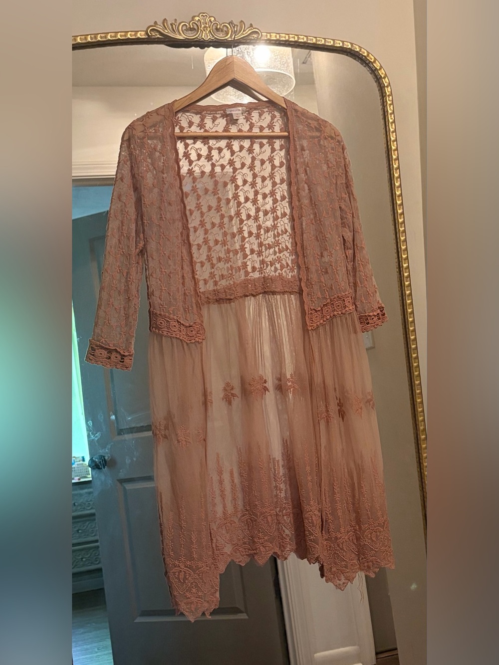 Dressy overlay